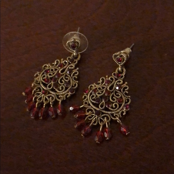 ✨Deep Red and Gold Chandelier Earrings ✨ ♥️ - Picture 2 of 6